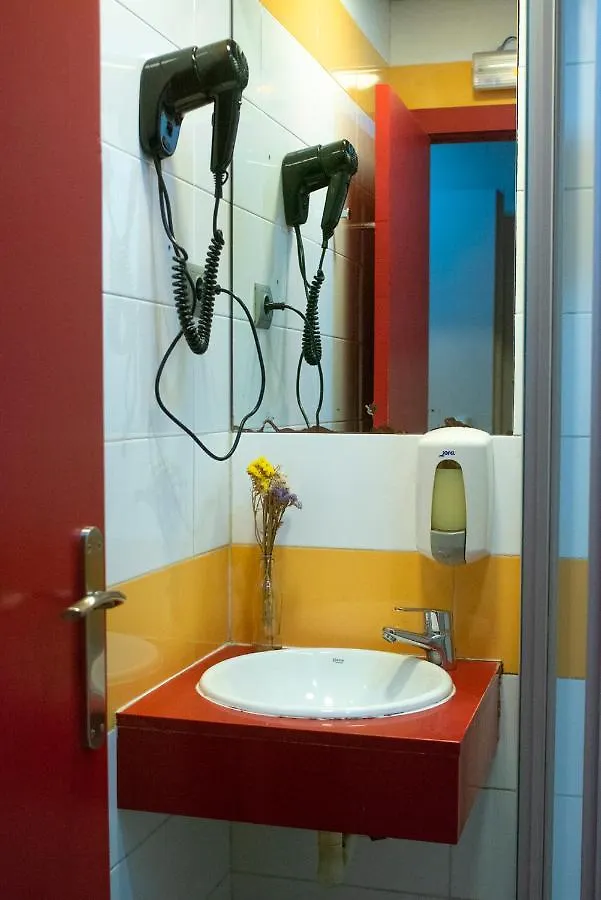 Be Sound Hostel Barcelona Spain